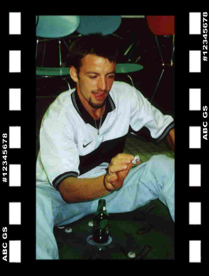 jonathan1.jpg (37084 octets)